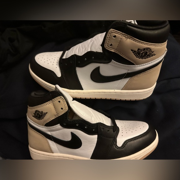 NEW WOMEN'S AIR JORDAN RETRO 1 HIGH OG Black/White/Sail/Legend Medium Brown Sz 9 - Picture 3 of 16